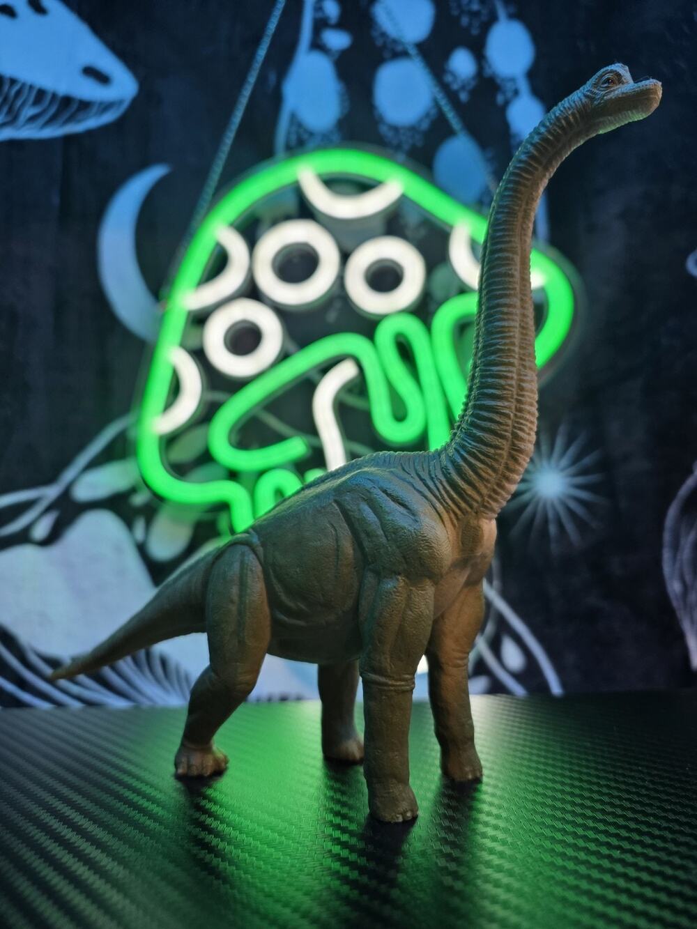 Mojo Fun HK Brachiosaurus 6.5"H 8"L 2014